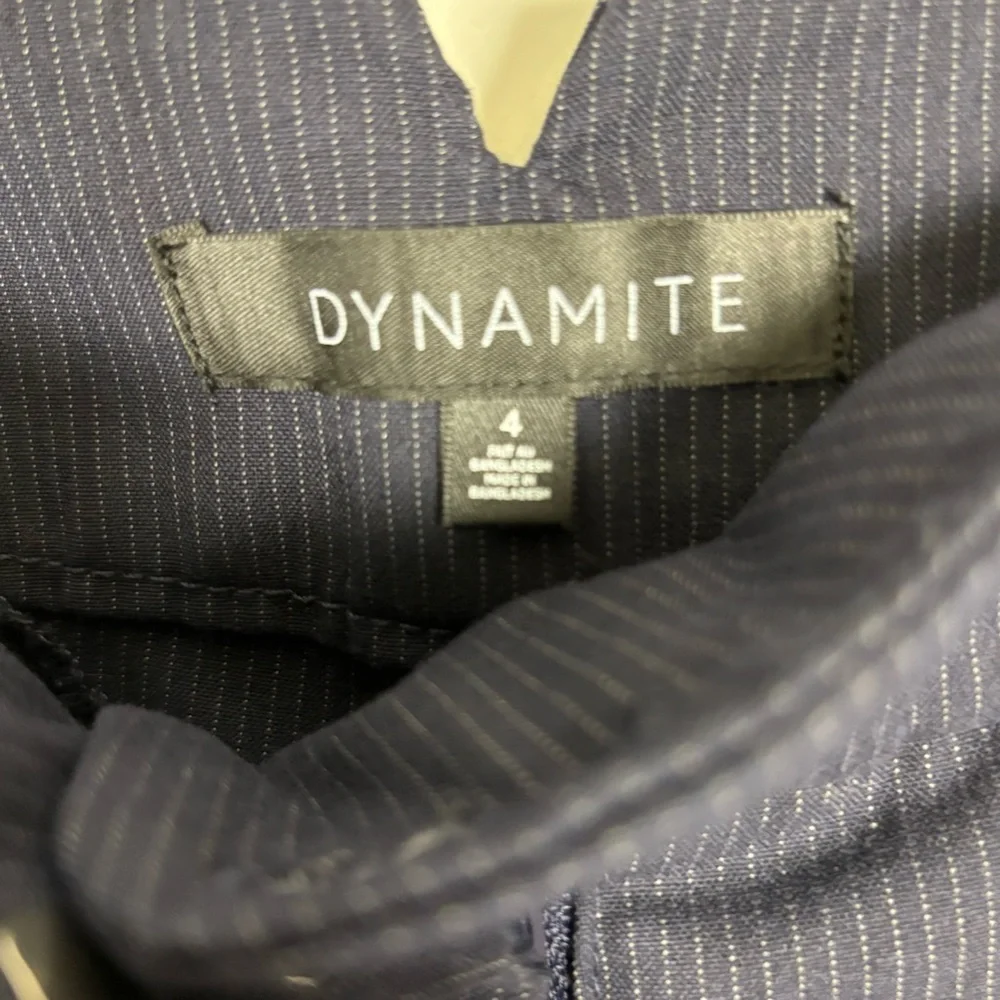 Dynamite Women’s Navy Dress Pants w/ Light Blue Pinstripe, Size 4, Tailored - Picture 5 of 7